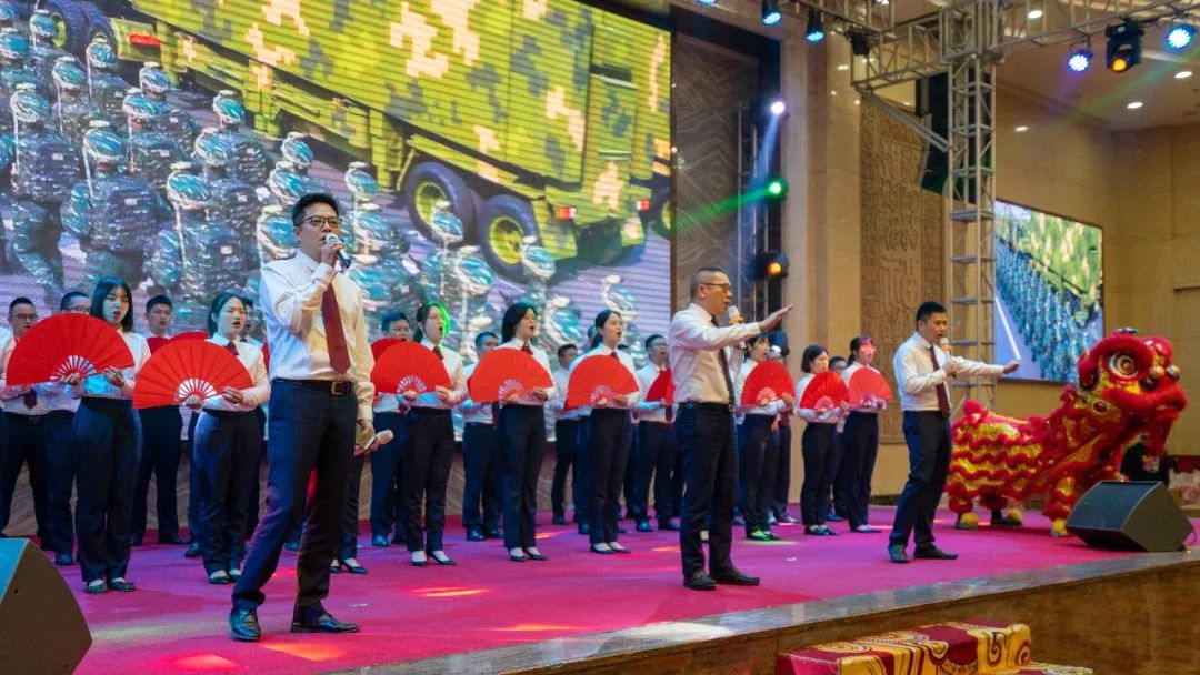 金虎迎新·領(lǐng)跑2022 | 集團年度總結(jié)會暨新年晚會完美落幕！(圖12)