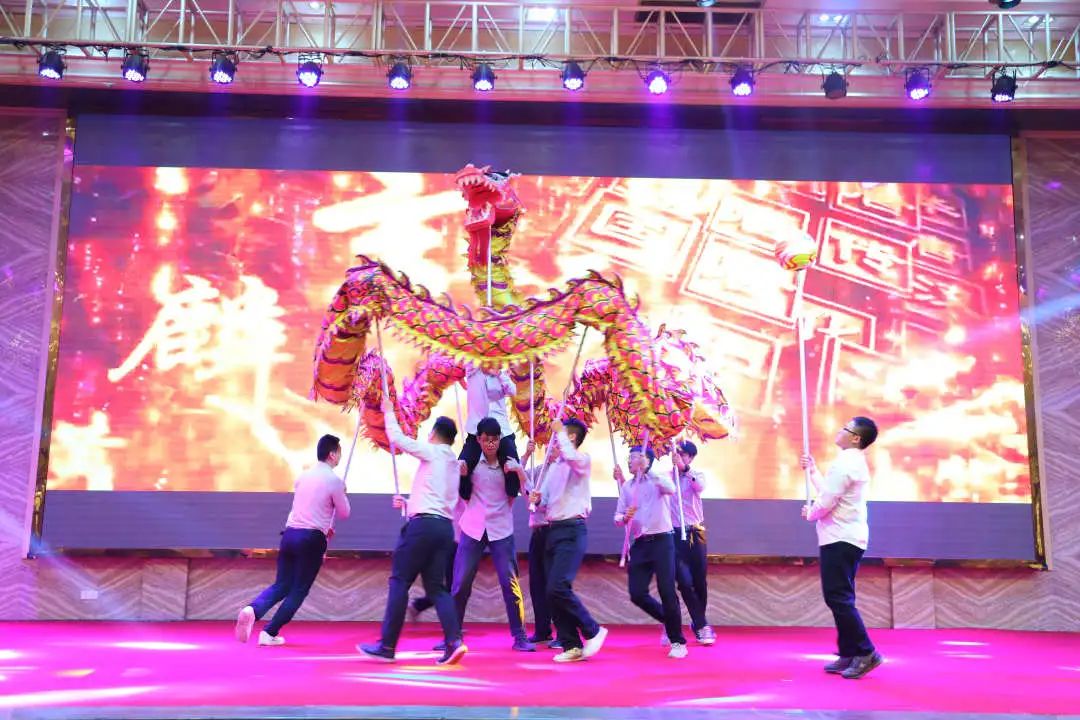 金虎迎新·領(lǐng)跑2022 | 集團年度總結(jié)會暨新年晚會完美落幕！(圖15)