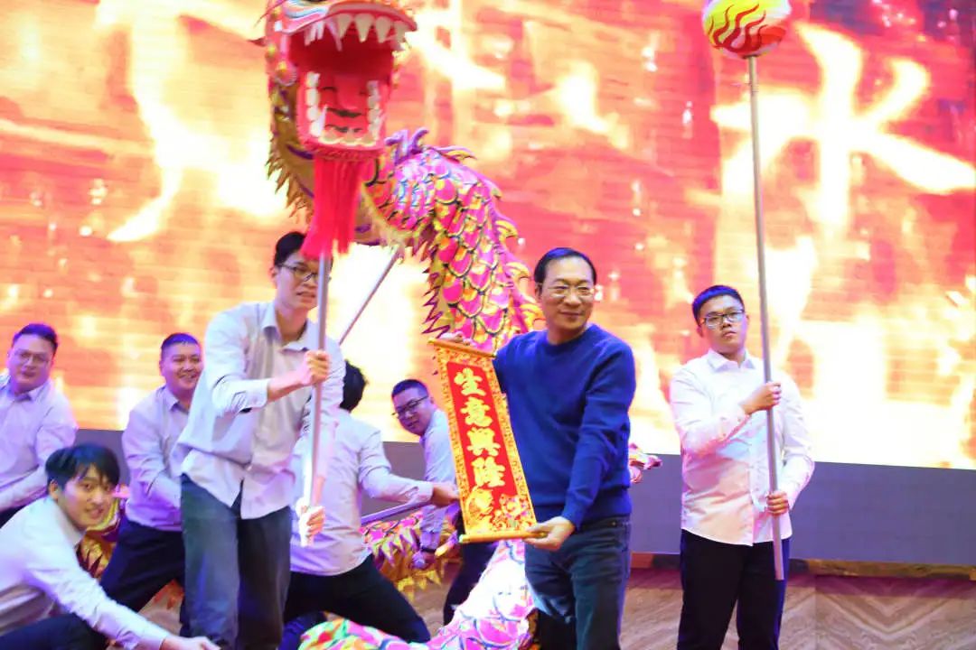 金虎迎新·領(lǐng)跑2022 | 集團年度總結(jié)會暨新年晚會完美落幕！(圖16)