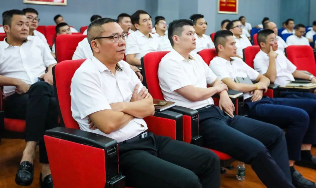這一次，我們玩大的 | 強(qiáng)輝金九銀十無界增長營銷大會復(fù)盤會議順利舉辦(圖9)