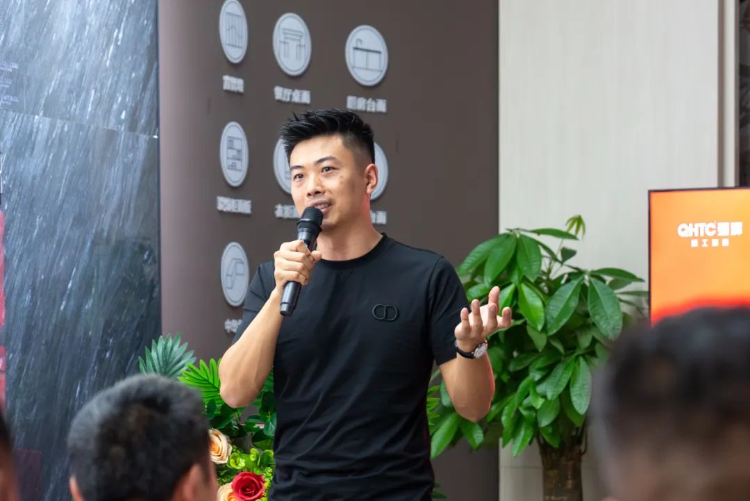 聚勢共鑒?標(biāo)桿領(lǐng)航 | 強(qiáng)輝2025區(qū)域培訓(xùn)峰會暨美學(xué)賦能行動貴陽站順利結(jié)束！(圖9)