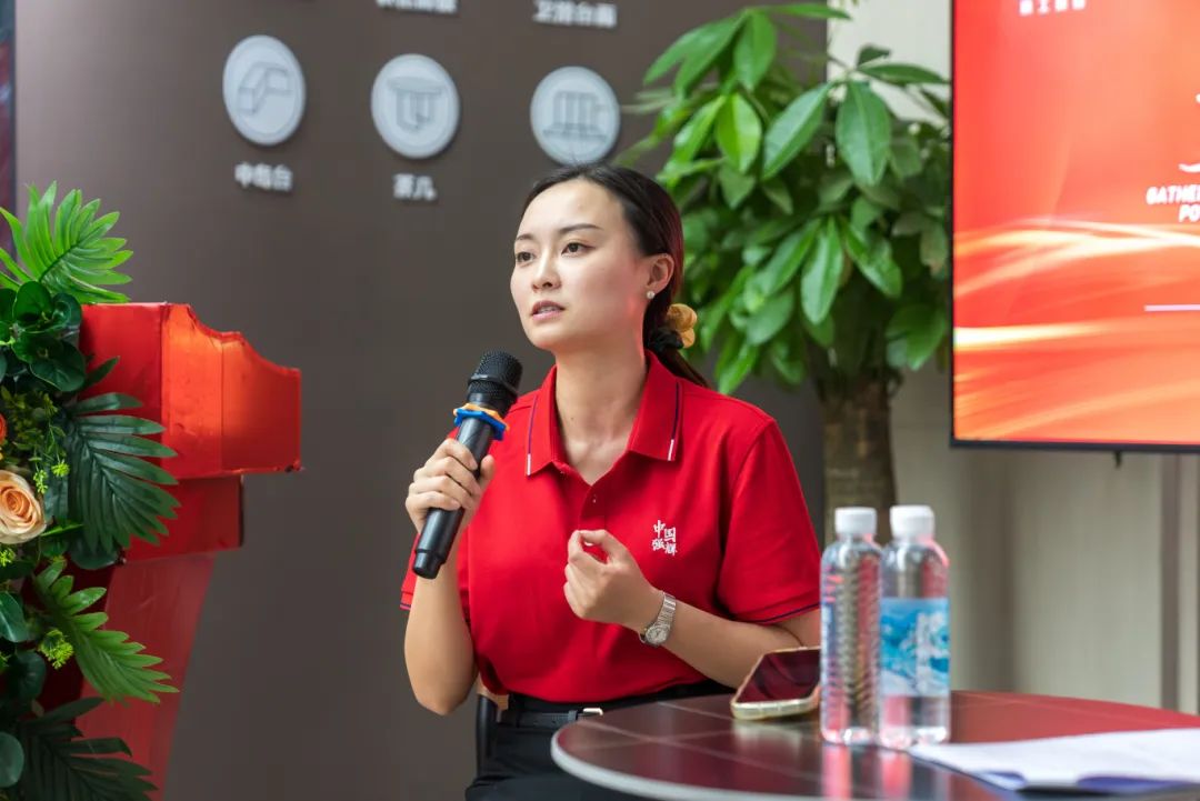 聚勢共鑒?標(biāo)桿領(lǐng)航 | 強(qiáng)輝2025區(qū)域培訓(xùn)峰會暨美學(xué)賦能行動貴陽站順利結(jié)束！(圖15)